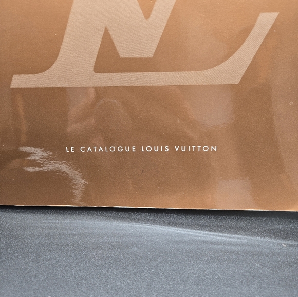 Le Catalogue Louis Vuitton 2002 Edition #1 - Picture 4 of 7